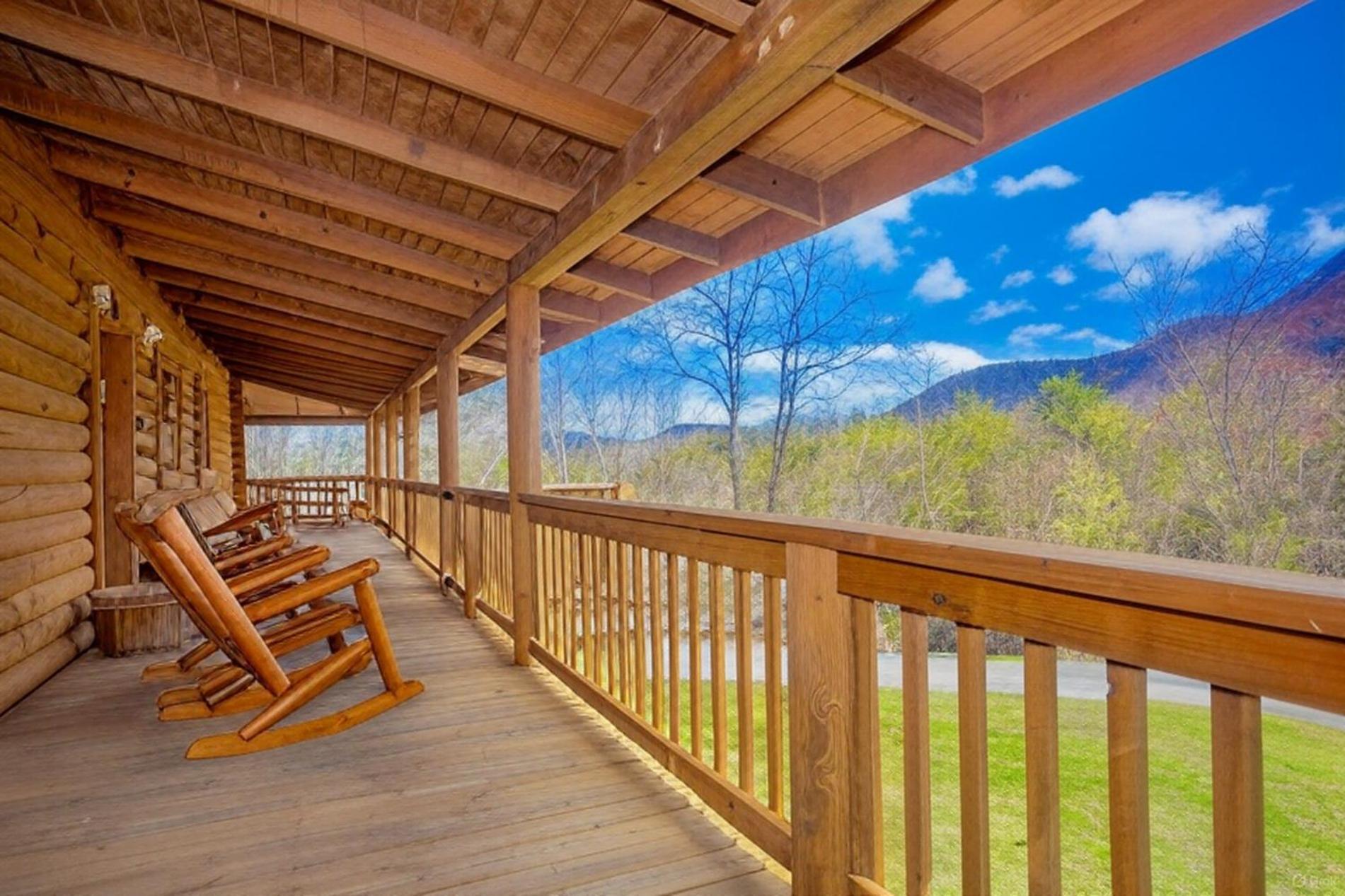 Smoky Bear Lodge With Guest House, Hot Tub, 1089 Free Tickets Each Paid Day, Dollywood And More Севьервилл Экстерьер фото