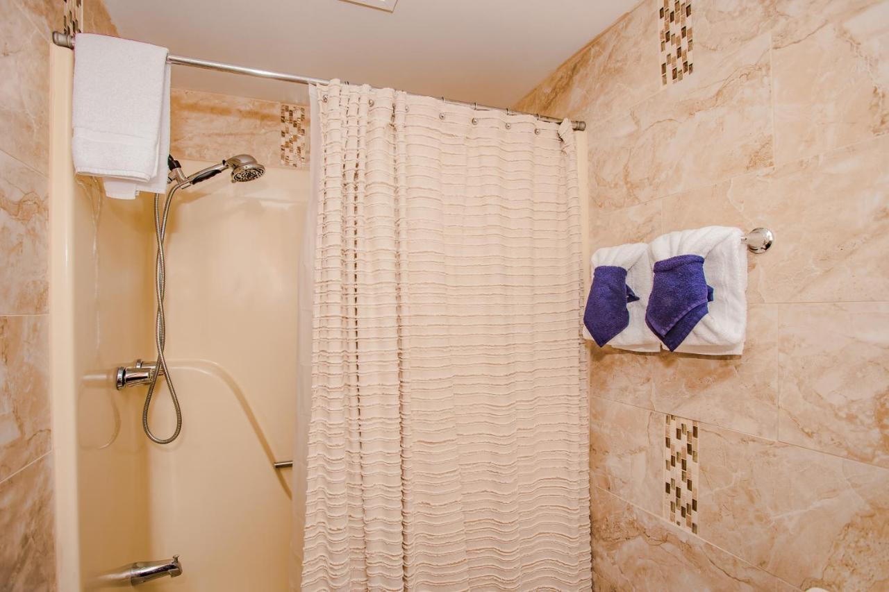 Smoky Bear Lodge With Guest House, Hot Tub, 1089 Free Tickets Each Paid Day, Dollywood And More Севьервилл Экстерьер фото